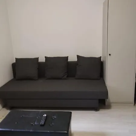 Studio Centre Avec Box Internet Apartment