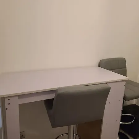 Apartment Studio Centre Avec Box Internet *