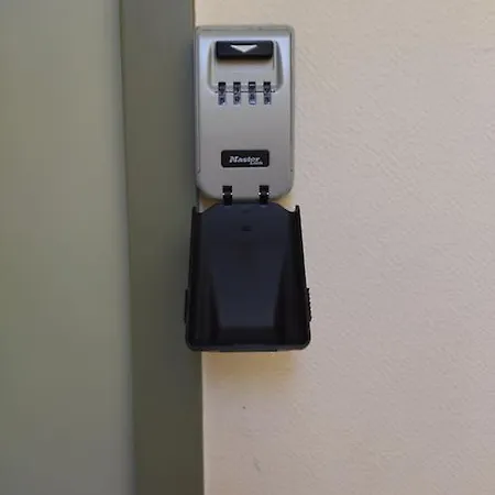Apartment Studio Centre Avec Box Internet *